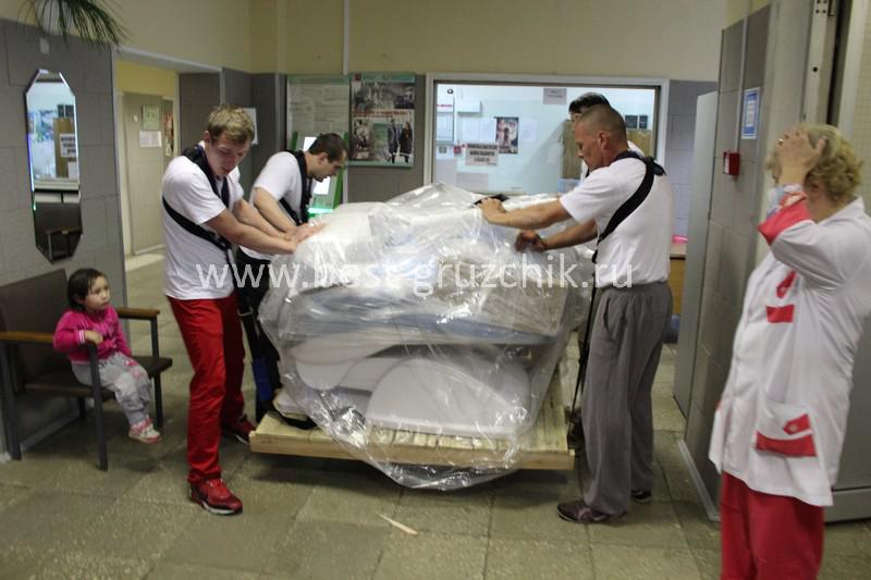 Грузчики в Москве - перемещение и подъем медицинского оборудования  Грузчики в Москве - перемещение и подъем медицинского оборудования